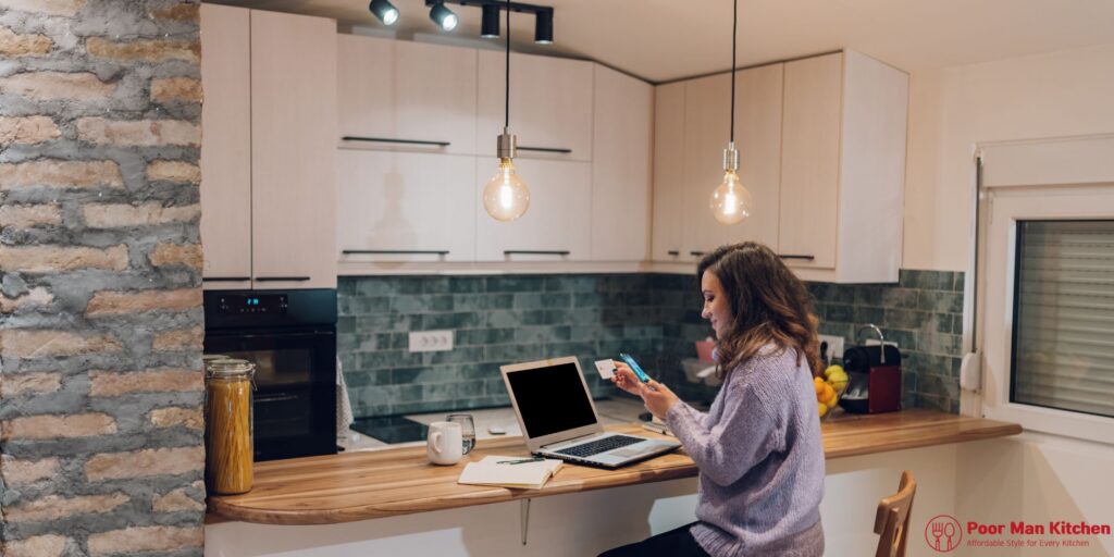 %Focus keyword% modern kitchen island smart lighting