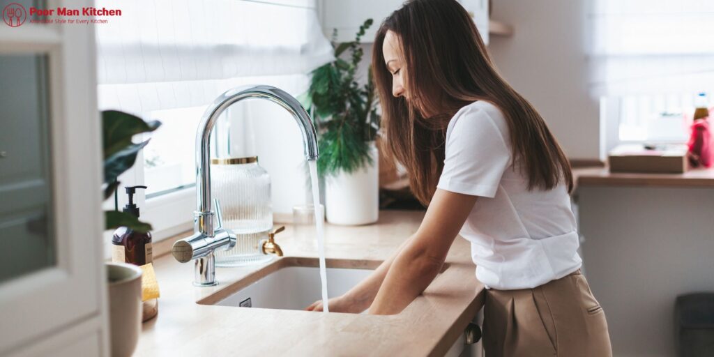 %Focus keyword% unlacquered brass kitchen faucet